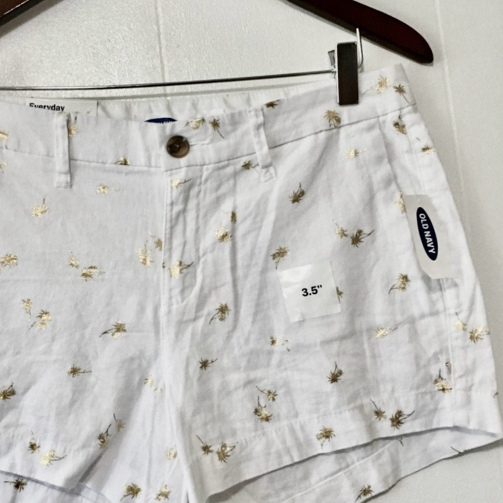 • NWT gold pineapple print linen blend shorts •